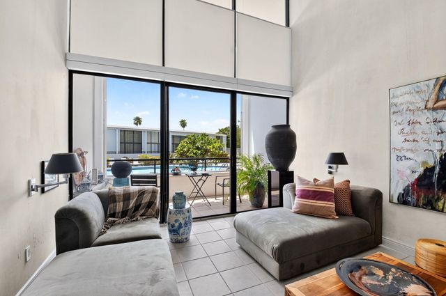 3589 S Ocean Boulevard 19, South Palm Beach, FL 33480