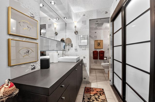 3589 S Ocean Boulevard 19, South Palm Beach, FL 33480