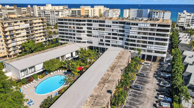 3589 S Ocean Boulevard 19, South Palm Beach, FL 33480