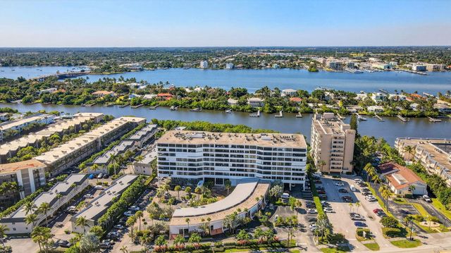 3589 S Ocean Boulevard 19, South Palm Beach, FL 33480