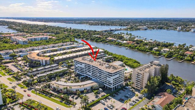 3589 S Ocean Boulevard 19, South Palm Beach, FL 33480
