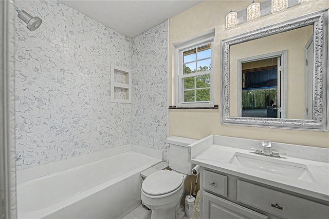 3803 S Sumac Road, Siloam Springs, AR 72761
