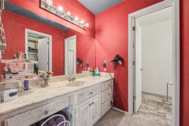 3803 S Sumac Road, Siloam Springs, AR 72761