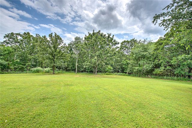 3803 S Sumac Road, Siloam Springs, AR 72761