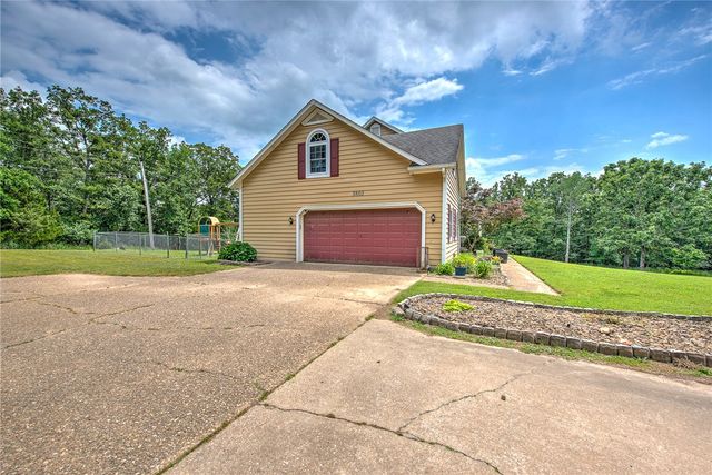 3803 S Sumac Road, Siloam Springs, AR 72761