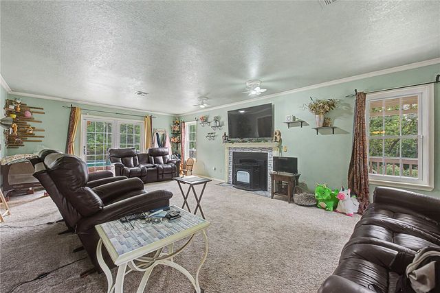 3803 S Sumac Road, Siloam Springs, AR 72761