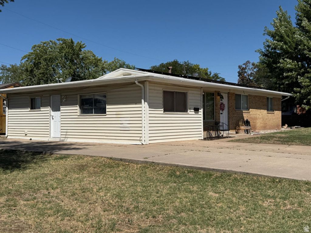 440 N 200 W, Clearfield, UT 84015 — photo 3