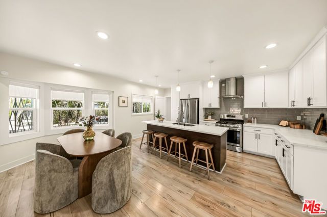 2001 S Spaulding Avenue, Los Angeles, CA 90016