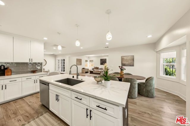 2001 S Spaulding Avenue, Los Angeles, CA 90016