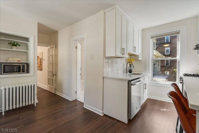 22 Forest St, Montclair Twp., NJ 07042