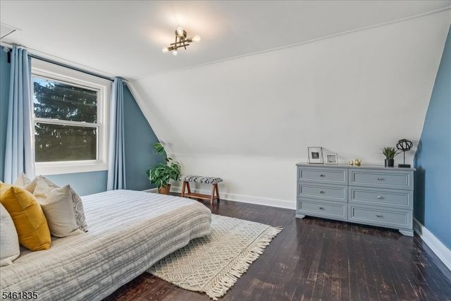 22 Forest St, Montclair Twp., NJ 07042