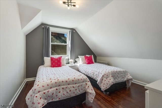 22 Forest St, Montclair Twp., NJ 07042