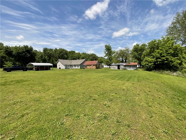 16236 & 16194 Dutch Mills Rd N, Lincoln, AR 72744