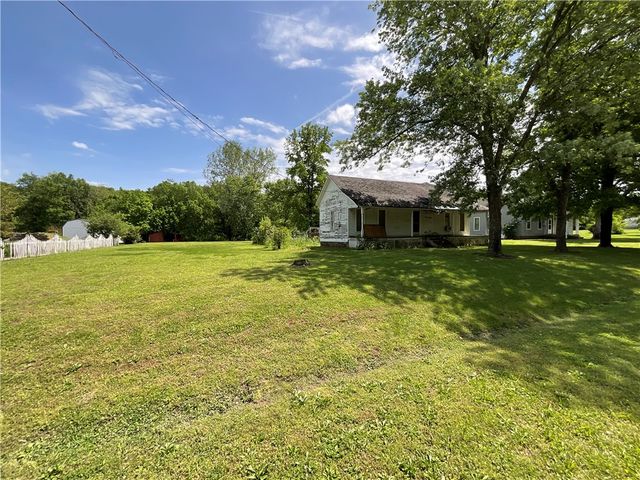 16236 & 16194 Dutch Mills Rd N, Lincoln, AR 72744