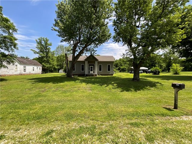 16236 & 16194 Dutch Mills Rd N, Lincoln, AR 72744