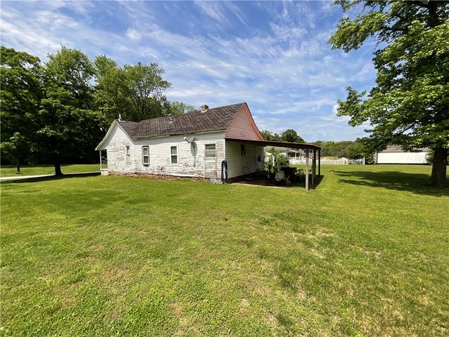 16236 & 16194 Dutch Mills Rd N, Lincoln, AR 72744