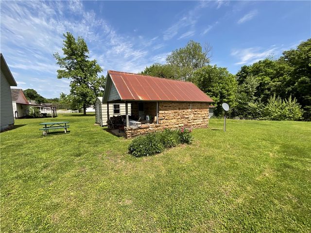 16236 & 16194 Dutch Mills Rd N, Lincoln, AR 72744