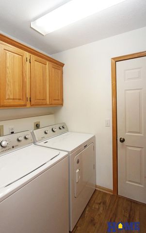 3500 Mesquite Circle, Lincoln, NE 68516