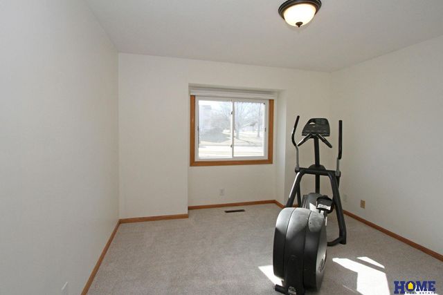 3500 Mesquite Circle, Lincoln, NE 68516