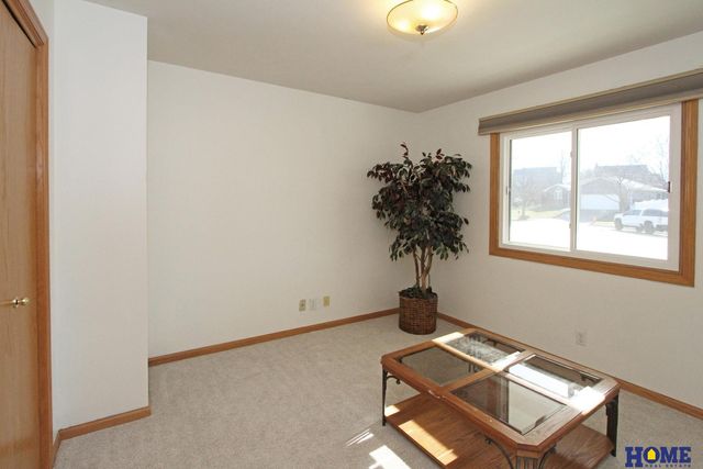 3500 Mesquite Circle, Lincoln, NE 68516