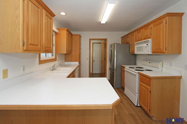 3500 Mesquite Circle, Lincoln, NE 68516