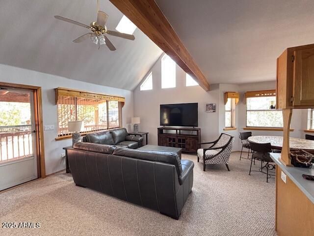 2806 SKYHAWK Drive, Overgaard, AZ 85933