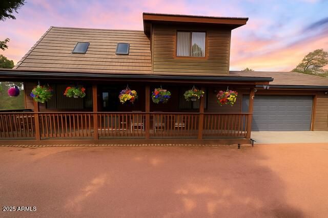 2806 SKYHAWK Drive, Overgaard, AZ 85933