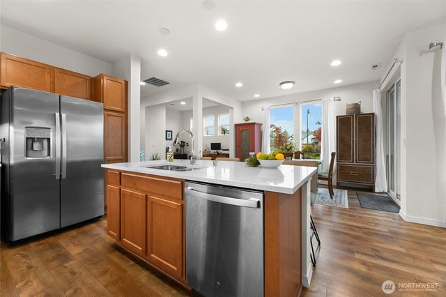 22701 SE 237th Place, Maple Valley, WA 98038