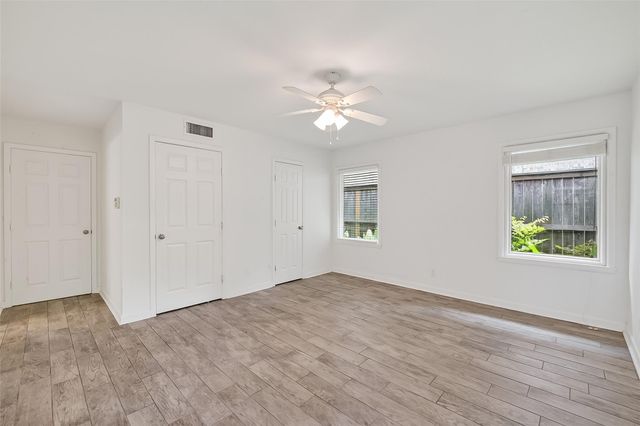 8818 Linkmeadow Lane, Houston, TX 77025
