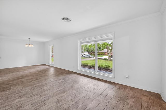 8818 Linkmeadow Lane, Houston, TX 77025