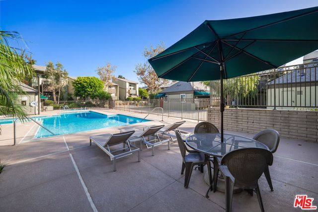 4933 Indian Wood Road 364, Culver City, CA 90230