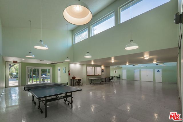 4933 Indian Wood Road 364, Culver City, CA 90230