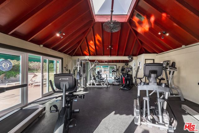 4933 Indian Wood Road 364, Culver City, CA 90230
