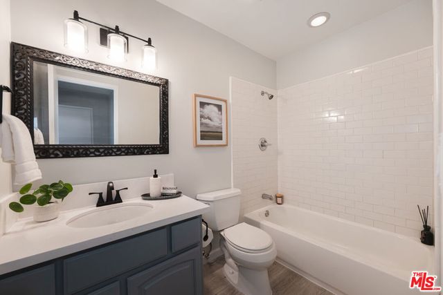 4933 Indian Wood Road 364, Culver City, CA 90230