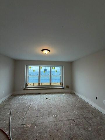 N82 W27810 Sunflower PASS, Hartland, WI 53029