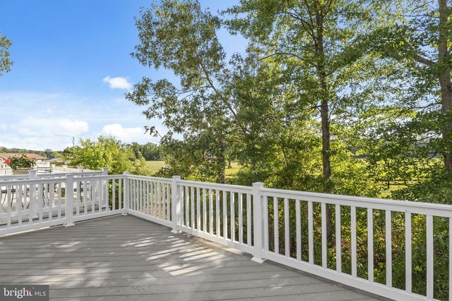506 MONROE POINT DR, Colonial Beach, VA 22443