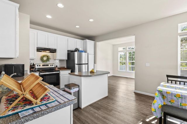 506 MONROE POINT DR, Colonial Beach, VA 22443