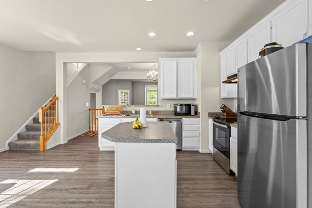 506 MONROE POINT DR, Colonial Beach, VA 22443