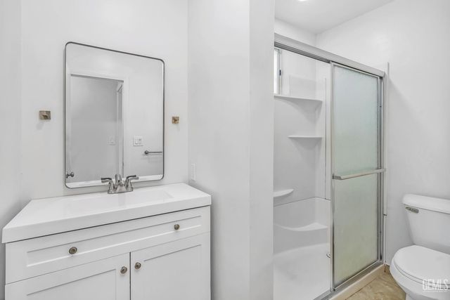 211 Calvin Street, Taft, CA 93268