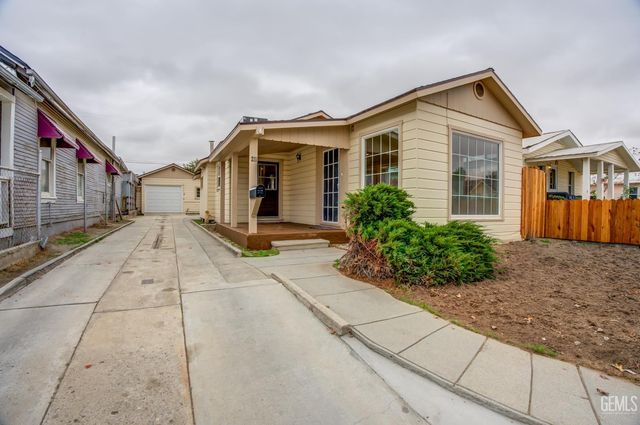 211 Calvin Street, Taft, CA 93268