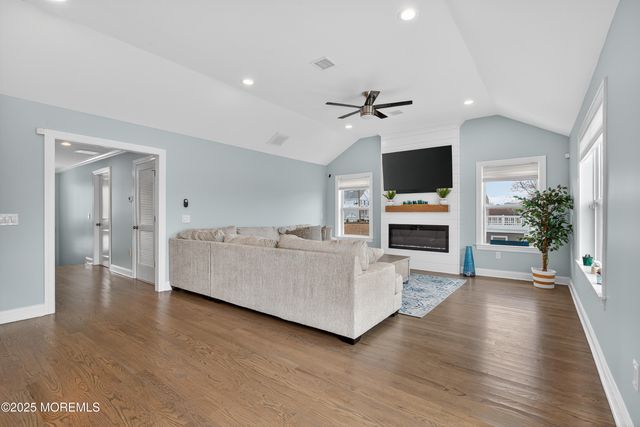 113 E Delaware Drive, Little Egg Harbor, NJ 08087