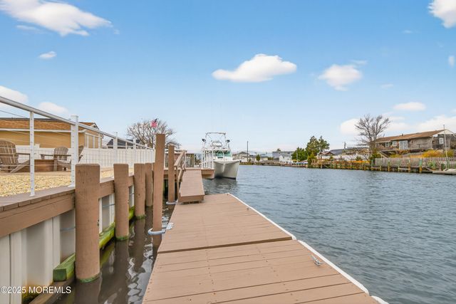 113 E Delaware Drive, Little Egg Harbor, NJ 08087