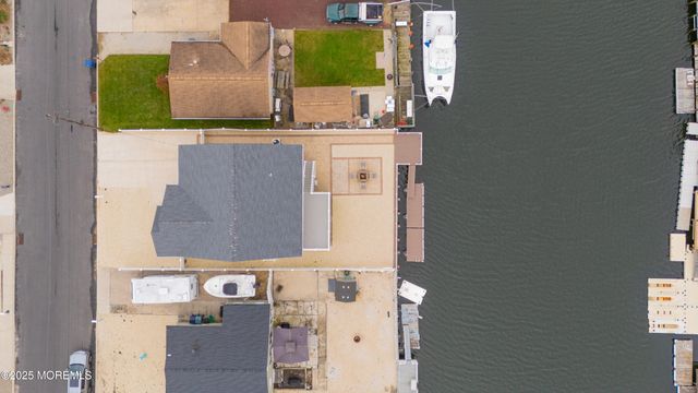 113 E Delaware Drive, Little Egg Harbor, NJ 08087