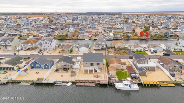 113 E Delaware Drive, Little Egg Harbor, NJ 08087
