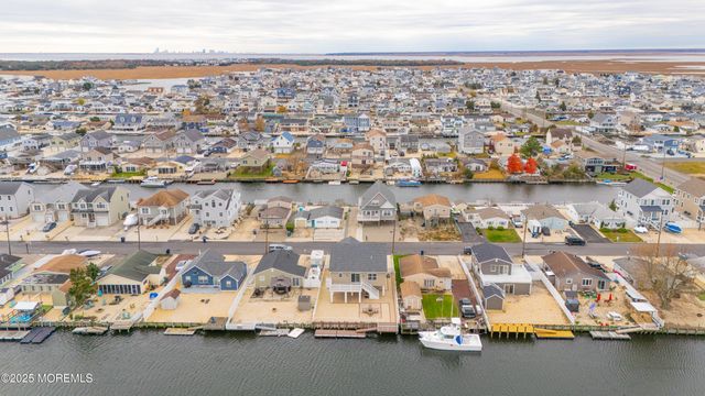 113 E Delaware Drive, Little Egg Harbor, NJ 08087