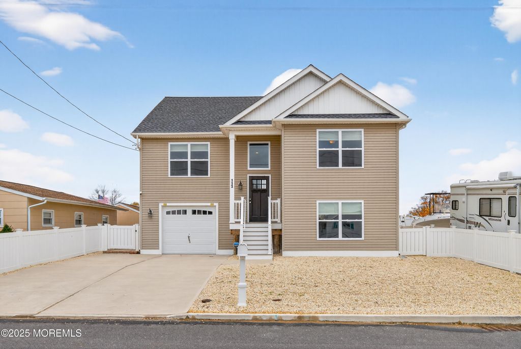 113 E Delaware Drive, Little Egg Harbor, NJ 08087