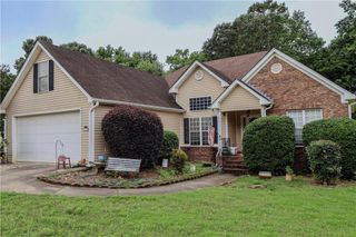 196 Lamar Lane, Hoschton, GA 30548