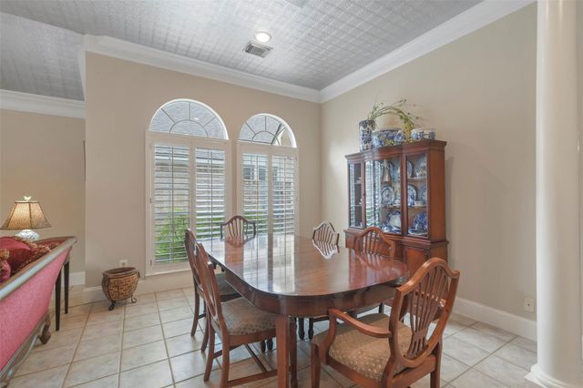 18 Pinery Ridge Place, Spring, TX 77382