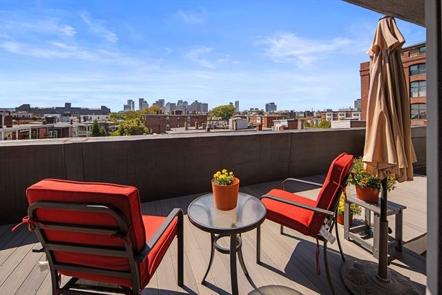 99 Gove St 14, Boston, MA 02128