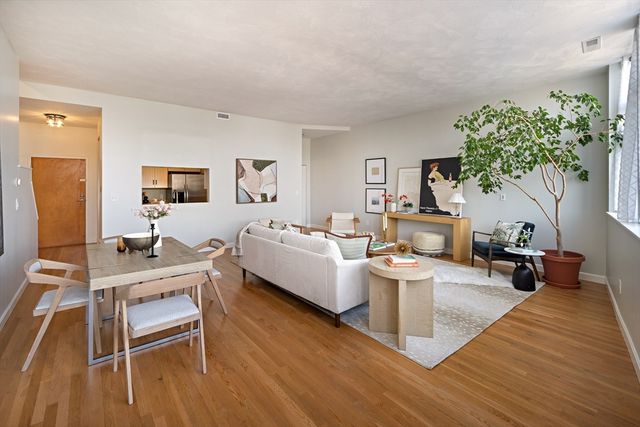 99 Gove St 14, Boston, MA 02128